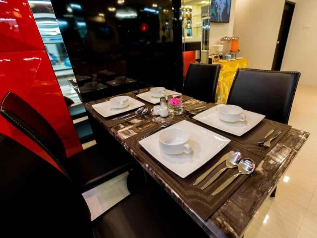 בנגקוק Euro Luxury Pavillion Pratunam מראה חיצוני תמונה