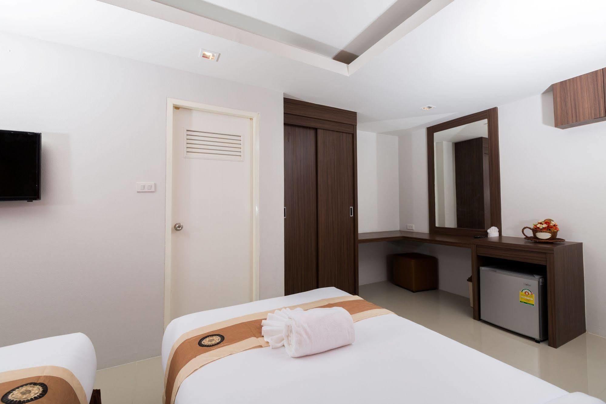 בנגקוק Euro Luxury Pavillion Pratunam מראה חיצוני תמונה