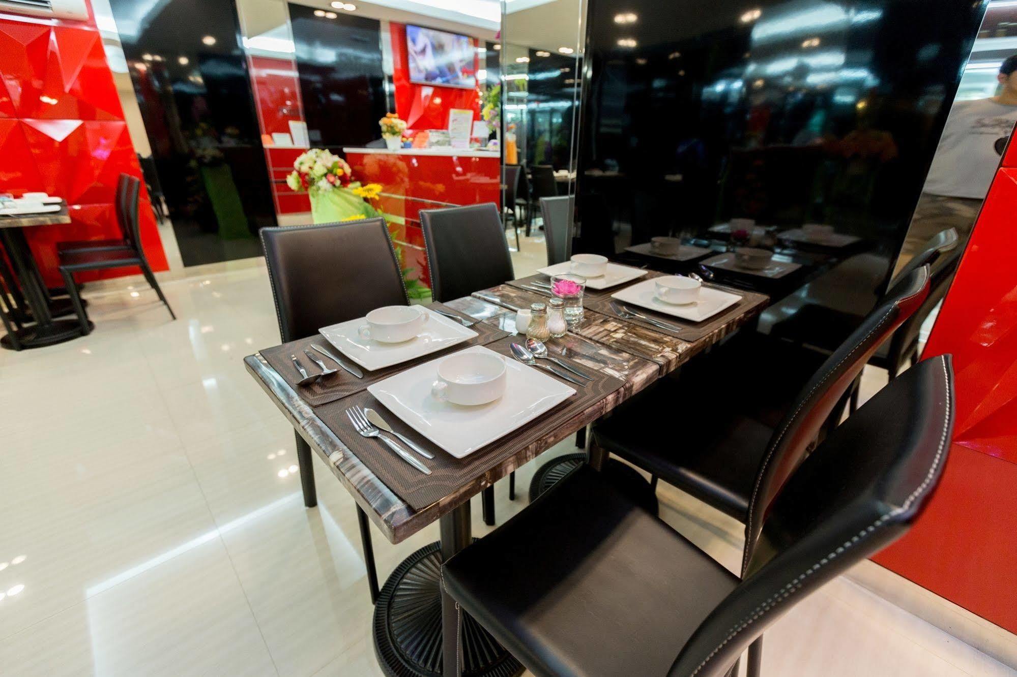 בנגקוק Euro Luxury Pavillion Pratunam מראה חיצוני תמונה