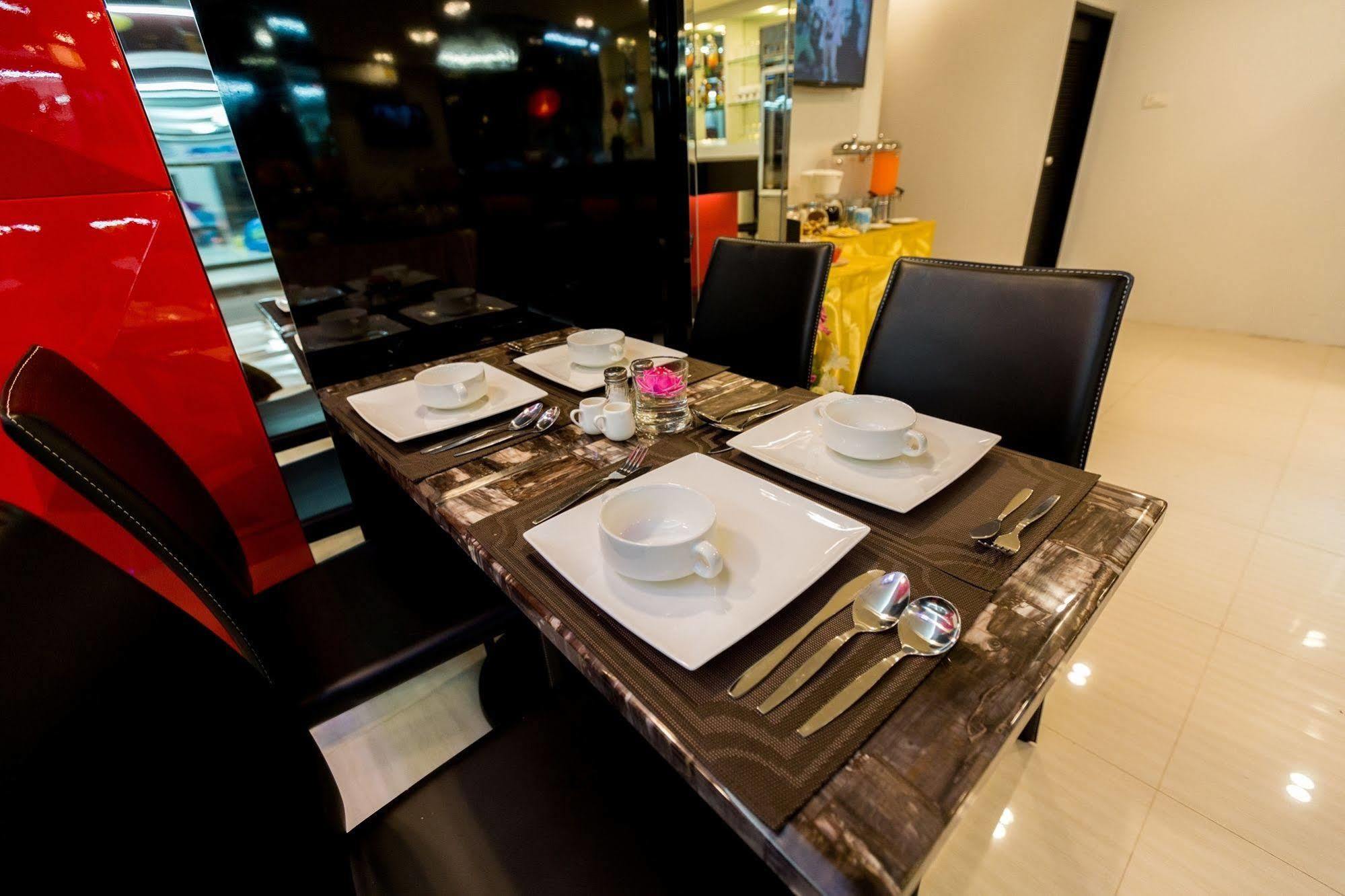 בנגקוק Euro Luxury Pavillion Pratunam מראה חיצוני תמונה